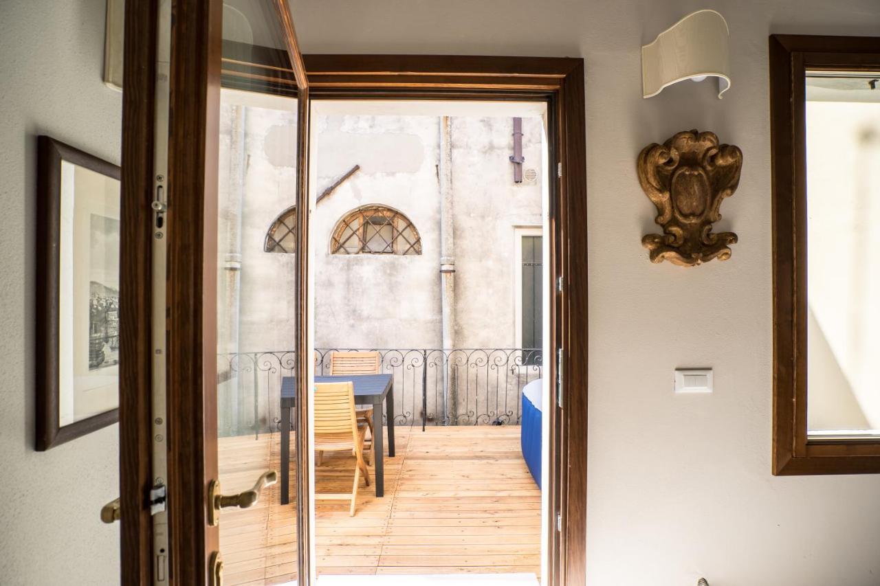 Casa Virginia Direct At The Canal Cannaregio With Own Roof Terrace Venise Extérieur photo
