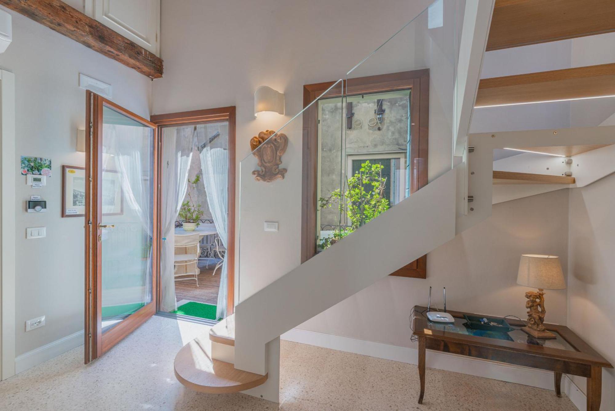 Casa Virginia Direct At The Canal Cannaregio With Own Roof Terrace Venise Extérieur photo