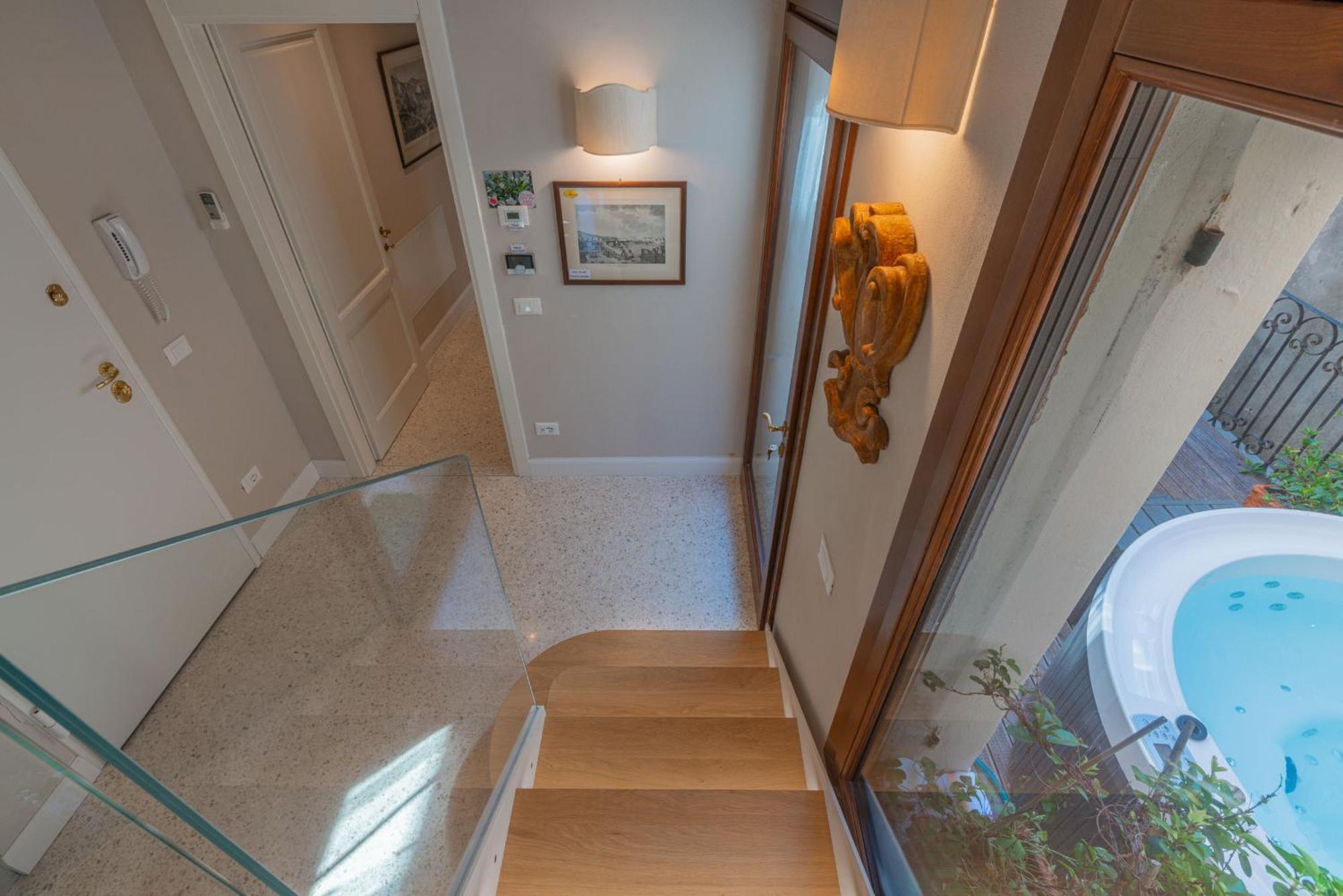 Casa Virginia Direct At The Canal Cannaregio With Own Roof Terrace Venise Extérieur photo
